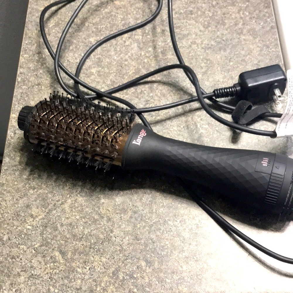 Lange blow-dry round brush